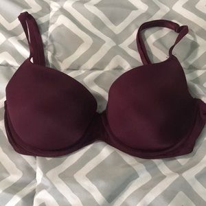 PINK wear everywhere lightly lined bra.